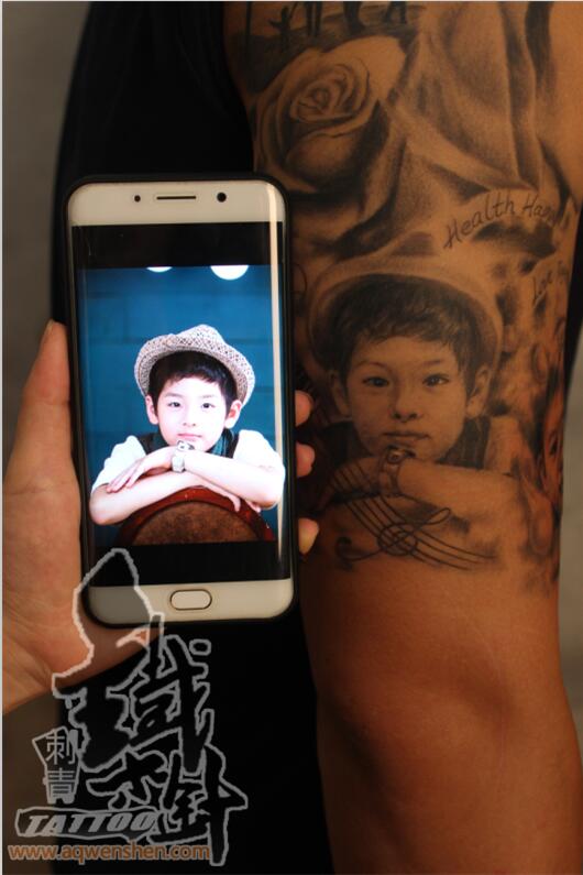 武汉纹身哪里好肖像纹身照片纹身美女纹身图案臂部纹身图案家人纹身肖像写实纹身图案亲子纹身风格